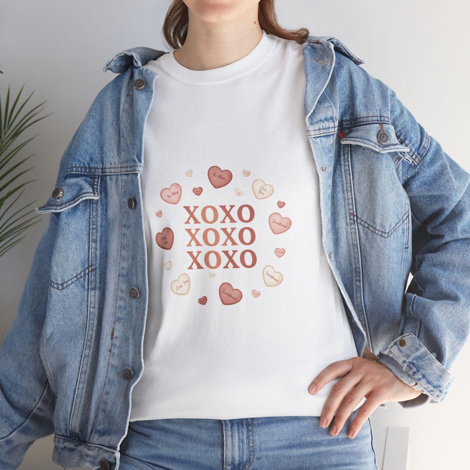 XOXO Hearts Valentine Kiss Tee | Pink Heart Circle | Loki's Shop Too